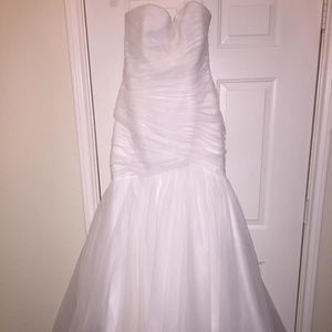 Wedding dress by Mora Lee in Ivory, Size US 16.  FREE SHIPPING.